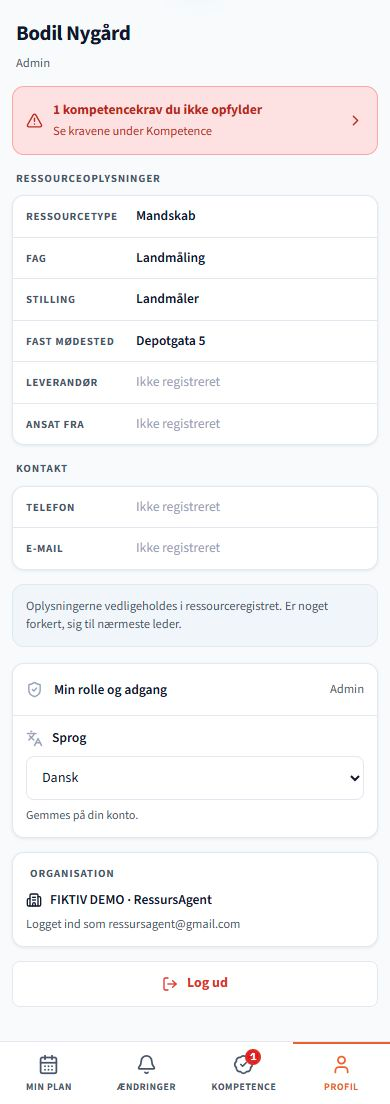 Profil. Skærmbilleder fra løsningen med eksempeldata. Grænsefladen følger det valgte sprog; registrerede navne og projektdata er bevaret.